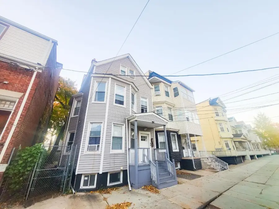 789 S 17th St, Newark, NJ 07103 - Image #2