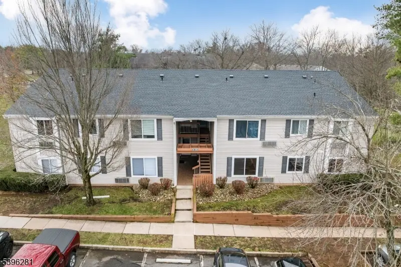 41 Bolton Ct, Franklin Township, NJ 08873 - Image #1