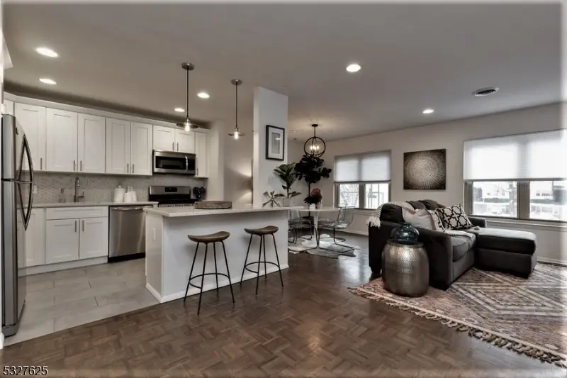 27 Up Mountain Ave 1, Montclair, NJ 07042 - Image #1