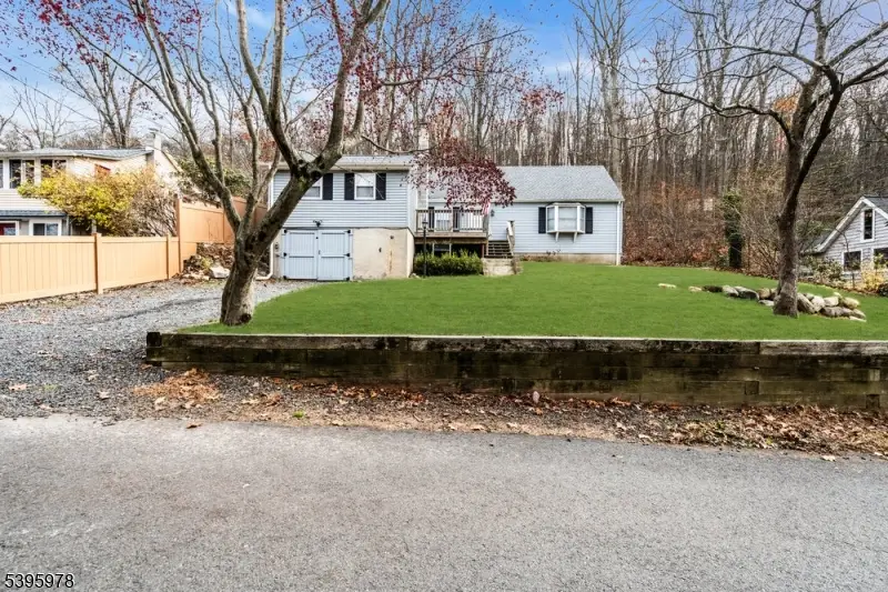 55 Lyons Rd, Oak Ridge, NJ 07438 - Image #3