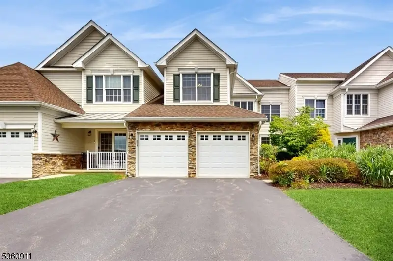 104 Briar Ct, Hardyston, NJ 07419 - Image #2