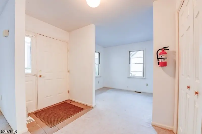 12 Park Edge, Berkeley Heights, NJ 07922 - Image #3