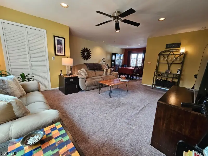 18 Wedgewood Dr #28, Verona, NJ 07044 - Image #2