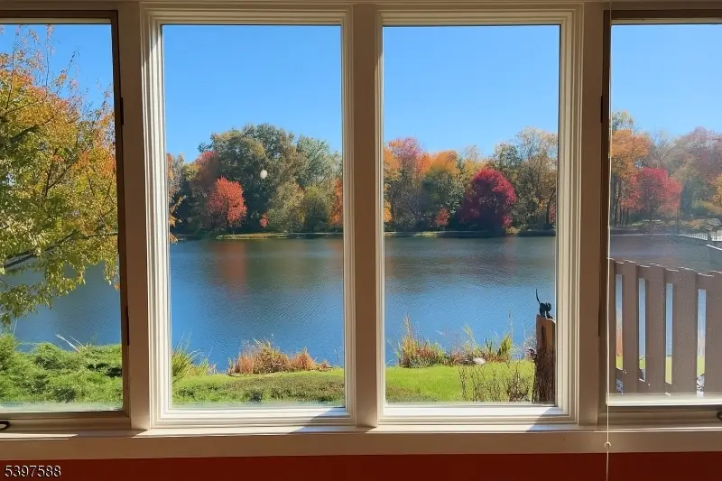 47 Cambridge Ct, Madison, NJ 07940 - Image #2