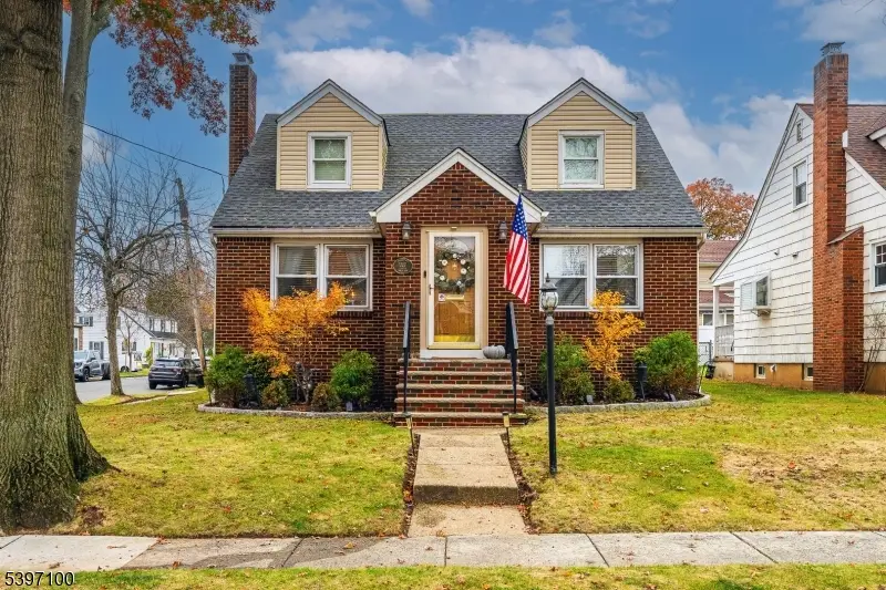 602 Maplewood Ave, Roselle Park, NJ 07204 - Image #1