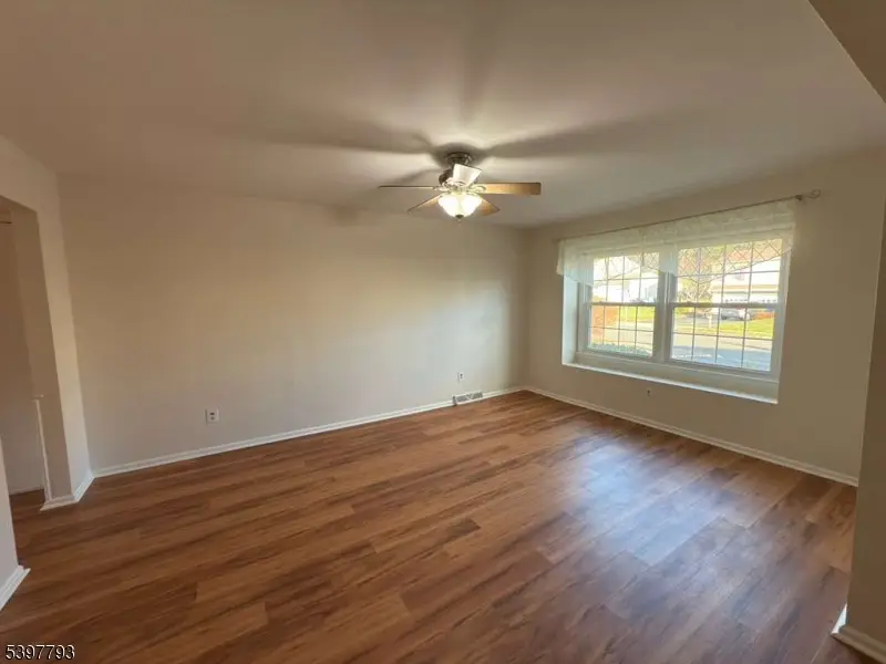 10 Staats Dr, Hillsborough, NJ 08844 - Image #3