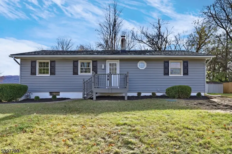6 Van Buren Ave, Vernon Township, NJ 07462 - Image #2
