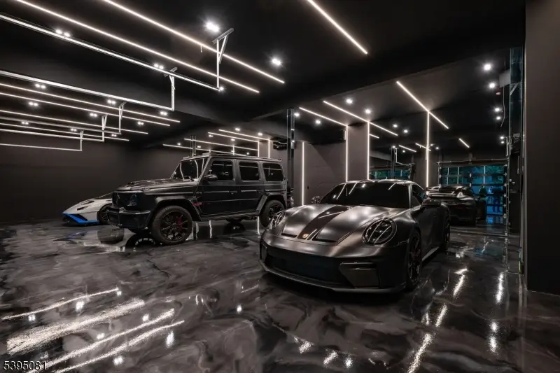 8 Flintlock Ct, Totowa, NJ 07512 - Image #3