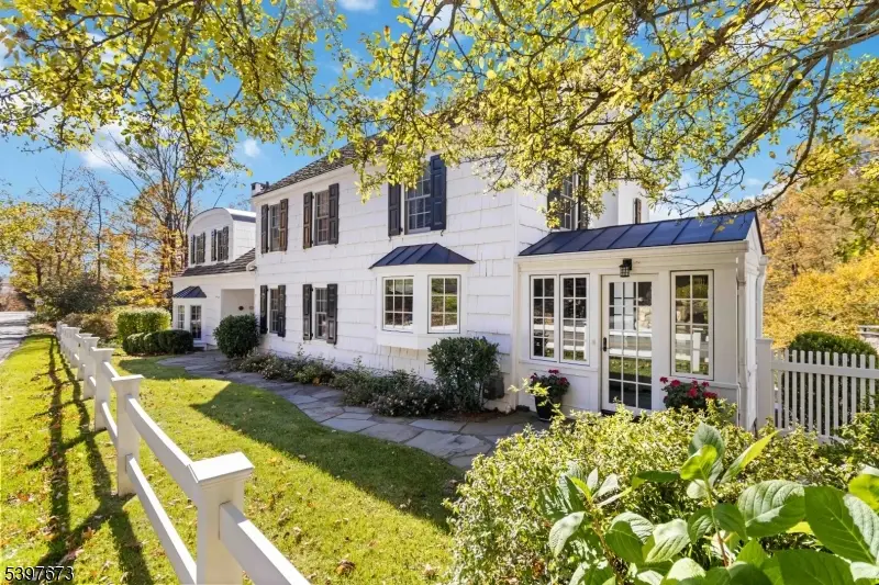 52 Schoolhouse Ln, Morris, NJ 07960 - Image #1