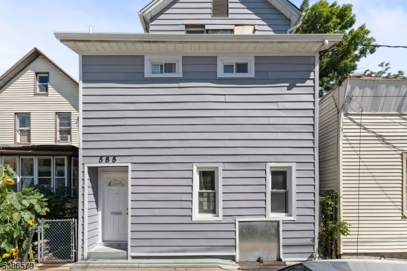 585 Mcchesney St, City Of Orange, NJ 07050 - Image #2