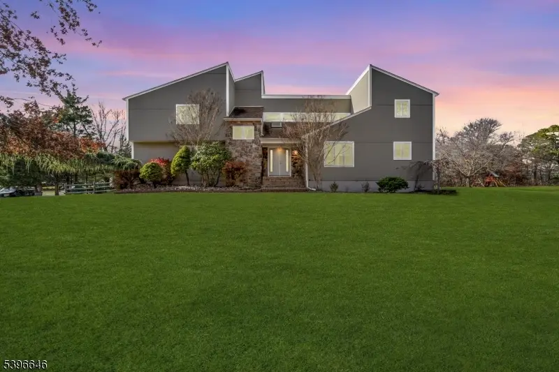 1 Holmes Ct, Bridgewater, NJ 08807 - Image #1