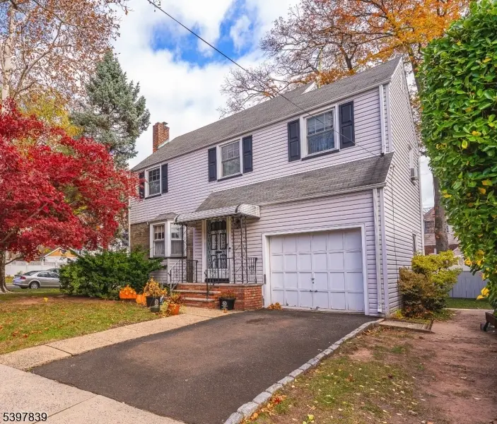 201 Sterling Pl, Roselle, NJ 07203 - Image #1