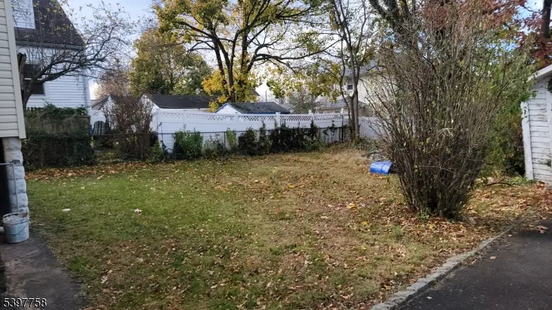 27 Roselyn Pl, Vauxhall, NJ 07088 - Image #3