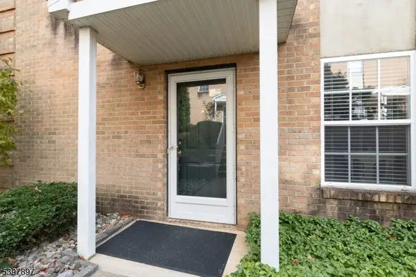 241 Vista Dr #241, Hanover Twp., NJ 07927