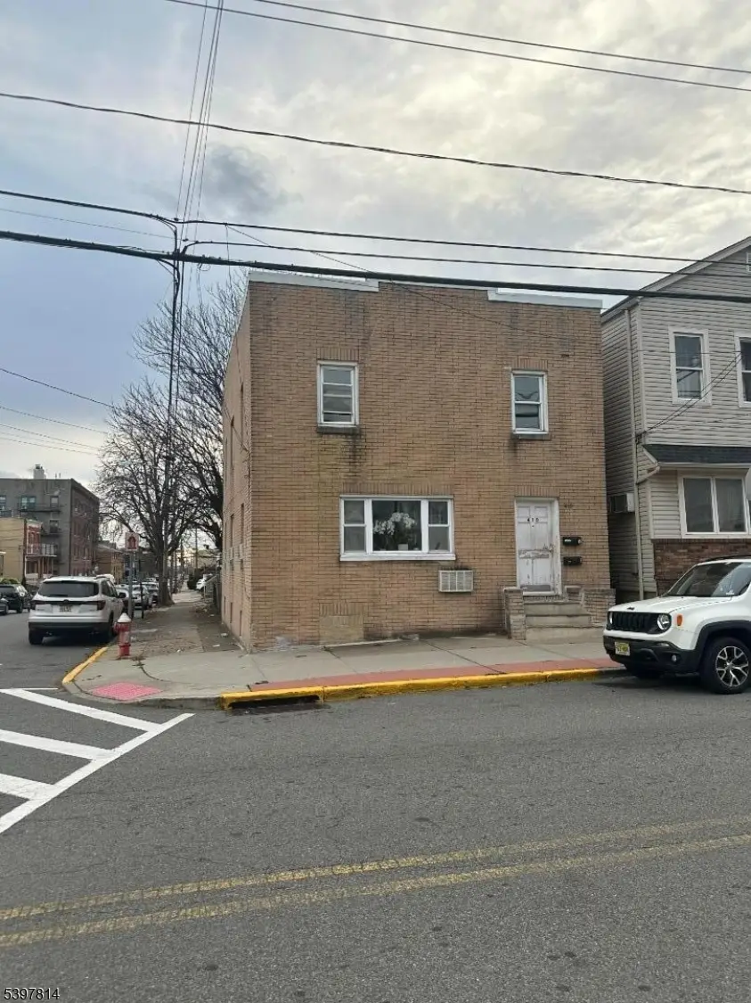 410 Cliff St, Fairview, NJ 07022 - #1