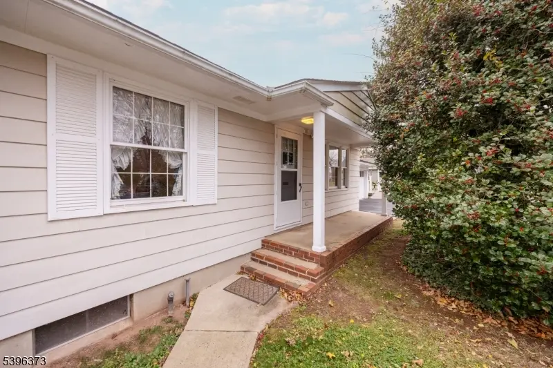 81 Elwood Ave, Flemington, NJ 08822 - Image #2