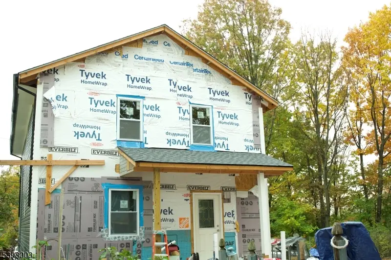 39 Wolcott Ter, Newark, NJ 07112 - Image #2