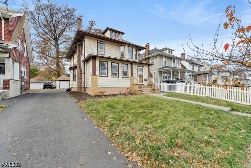 138 Monmouth Rd, Elizabeth, NJ 07208 - Image #1