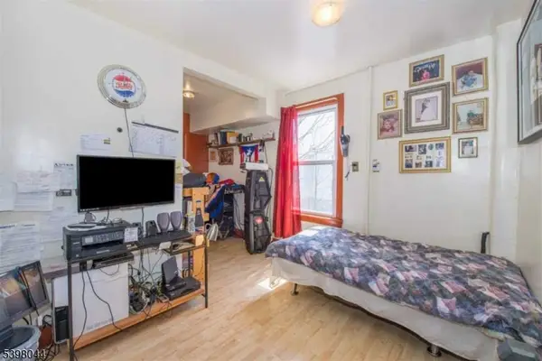 24 Taylor St, Newark City, NJ 07104