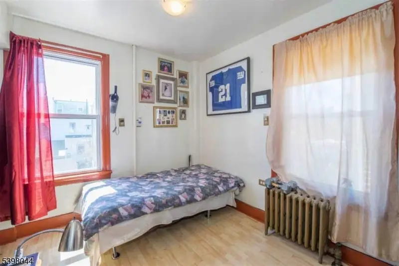 24 Taylor St, Newark, NJ 07104 - Image #2