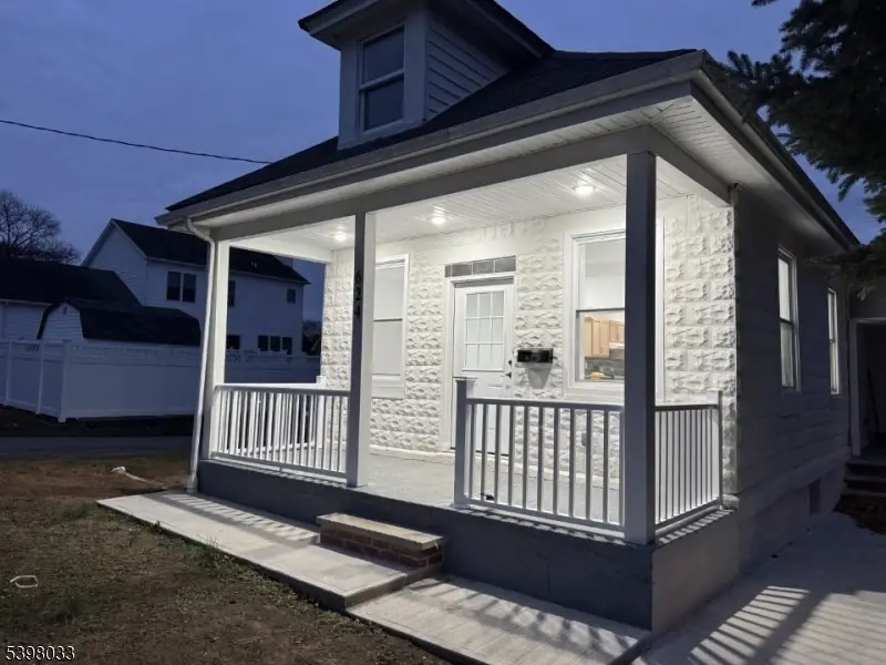 624 Alpha St, Alpha, NJ 08865 - Image #1