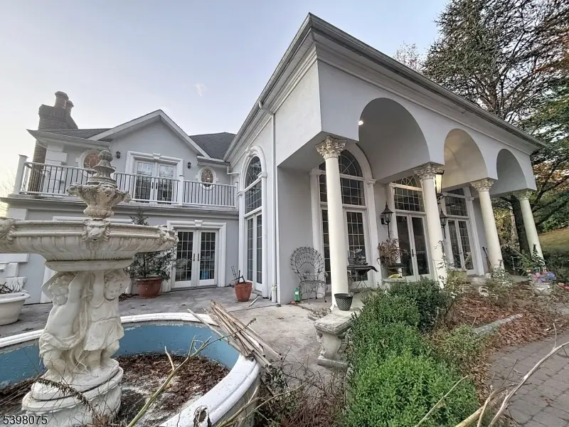 19 Powder Hill Rd, Saddle River, NJ 07458 - Image #1