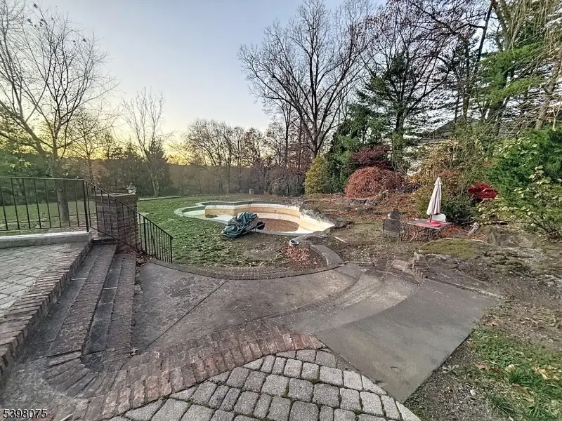 19 Powder Hill Rd, Saddle River, NJ 07458 - Image #3