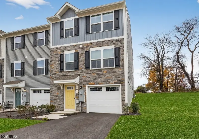 55 Limestone Blvd, Washington, NJ 07882 - Image #1