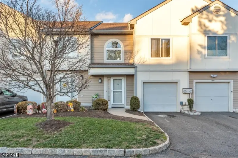 1906 Park Pl, Springfield, NJ 07081 - Image #2