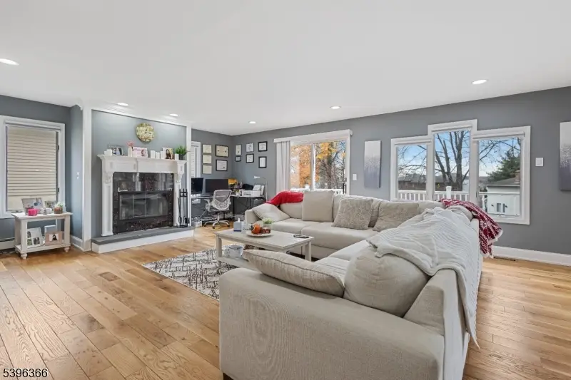 69 Colonial Rd, Preakness, NJ 07470 - Image #1