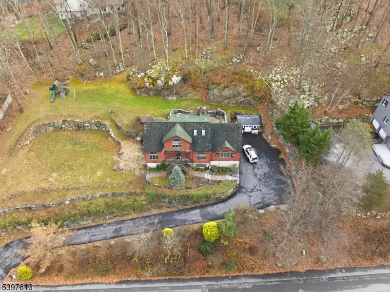 11 Joan Dr, Byram Center, NJ 07874 - Image #1