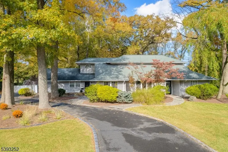 26 Harding Ave, Edison, NJ 08820 - Image #1