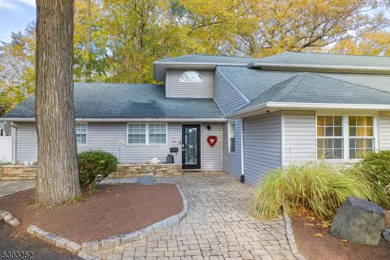 26 Harding Ave, Edison, NJ 08820 - Image #2