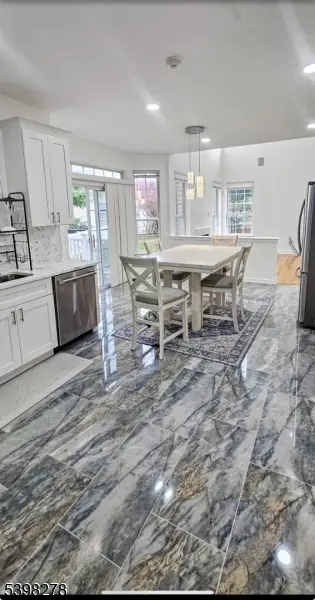 46 Pin Oak Dr, North Brunswick, NJ 08902 - Image #3