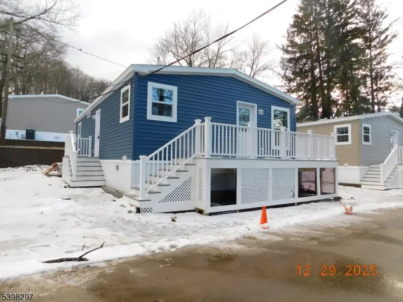 11 Front Street, Oxford, NJ 07863 - Image #1