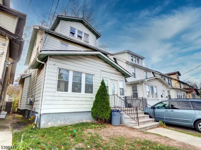 77 Delmar Pl, Irvington, NJ 07111 - Image #2