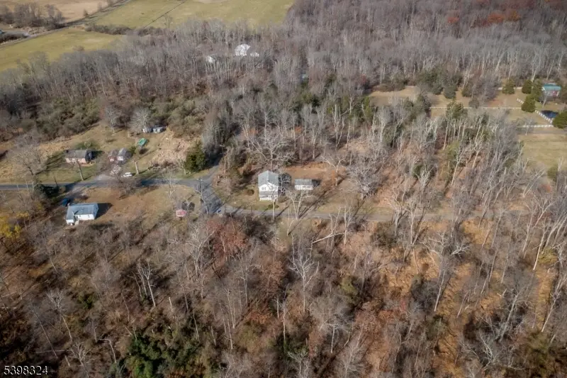 47 Hewitt Rd, Delaware Township, NJ 08559 - Image #2