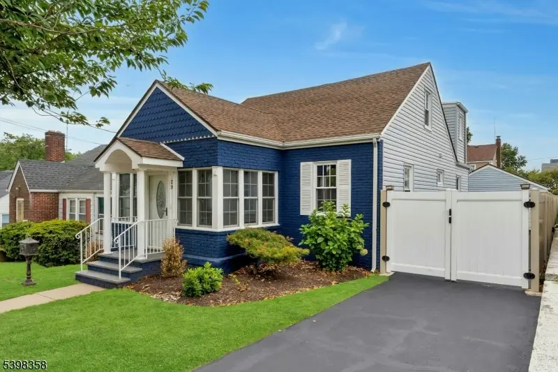 29 Sunset Ave, Belleville, NJ 07109 - Image #1