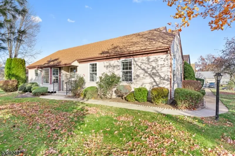 18C Benjamin Franklin Dr, Monroe Township, NJ 08831 - Image #3