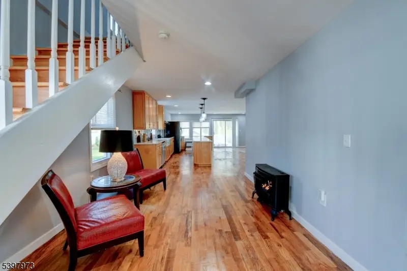 105 Battle Hill Ave, Springfield, NJ 07081 - Image #3