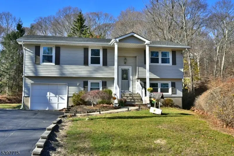 49 Broadway, West Milford, NJ 07480 - Image #2