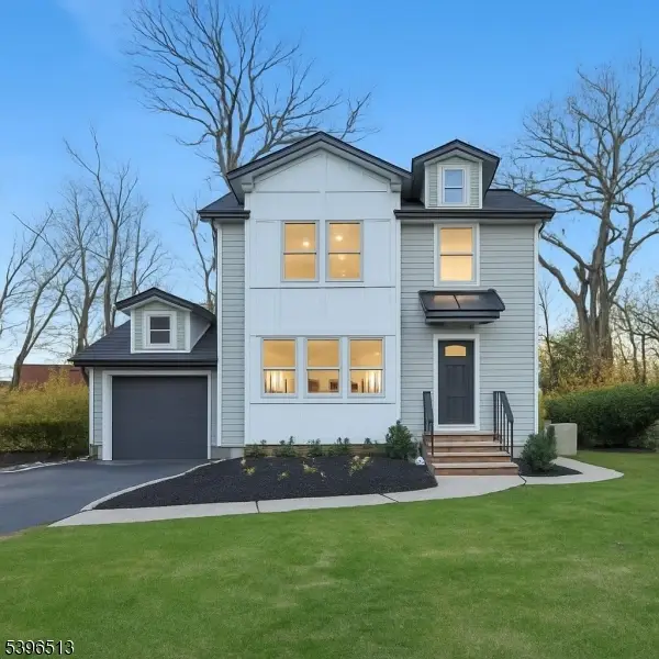 7 Concord Dr, Livingston, NJ 07039 - Image #1