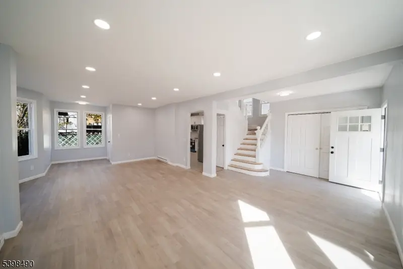 51 W End Ave, Newark, NJ 07106 - Image #2