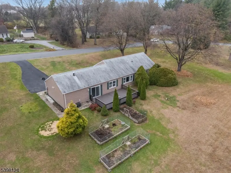 103 Roberts Place, Stewartsville, NJ 08886 - Image #3