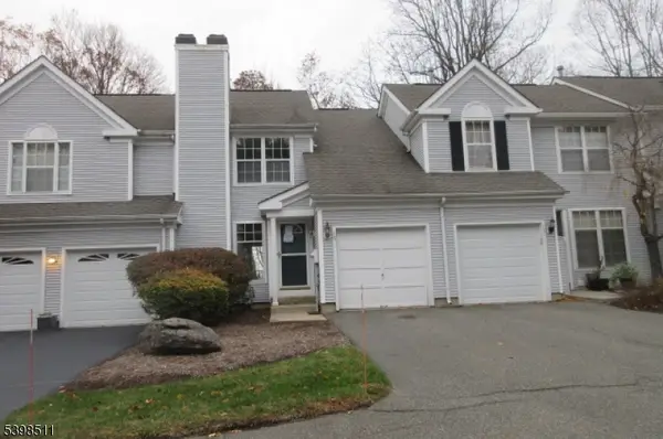 15 Ajax Ct, Allamuchy Twp., NJ 07840