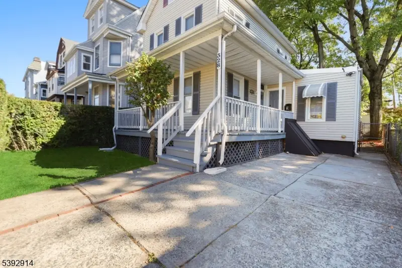 328 Halsted St, East Orange, NJ 07018 - Image #1