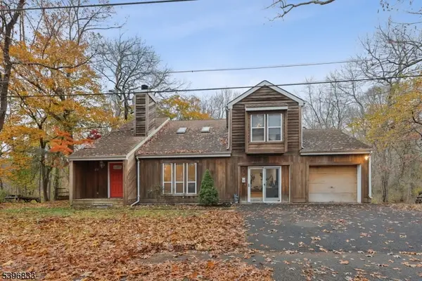 49 Morton Ave, Monroe Twp., NJ 08831