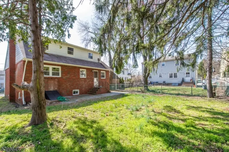 41 N 15th St, Hawthorne, NJ 07506 - Image #2