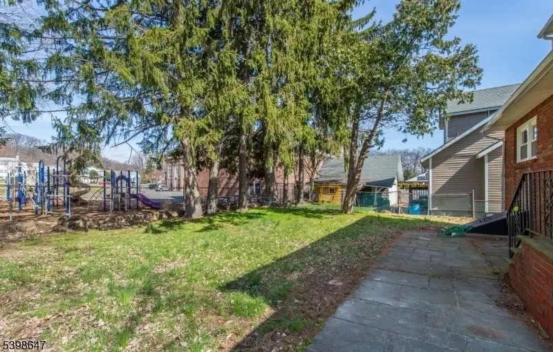 41 N 15th St, Hawthorne, NJ 07506 - Image #3