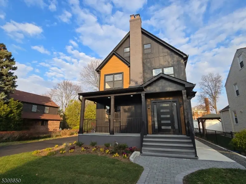 10 Marilyn Pl, Clifton, NJ 07011 - Image #1